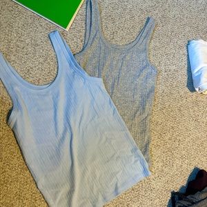 2 scoop neck tank tops from Aerie